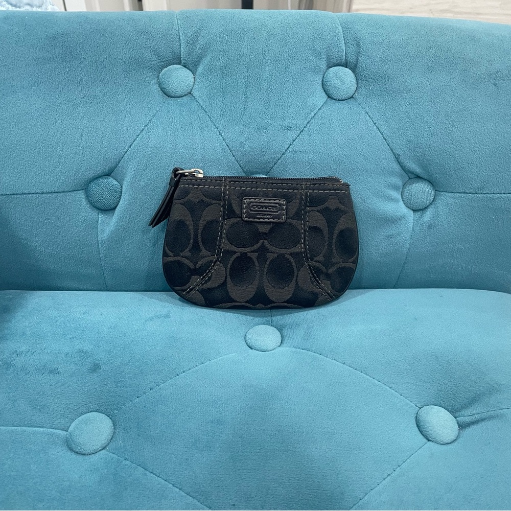 Coach, coin purse.